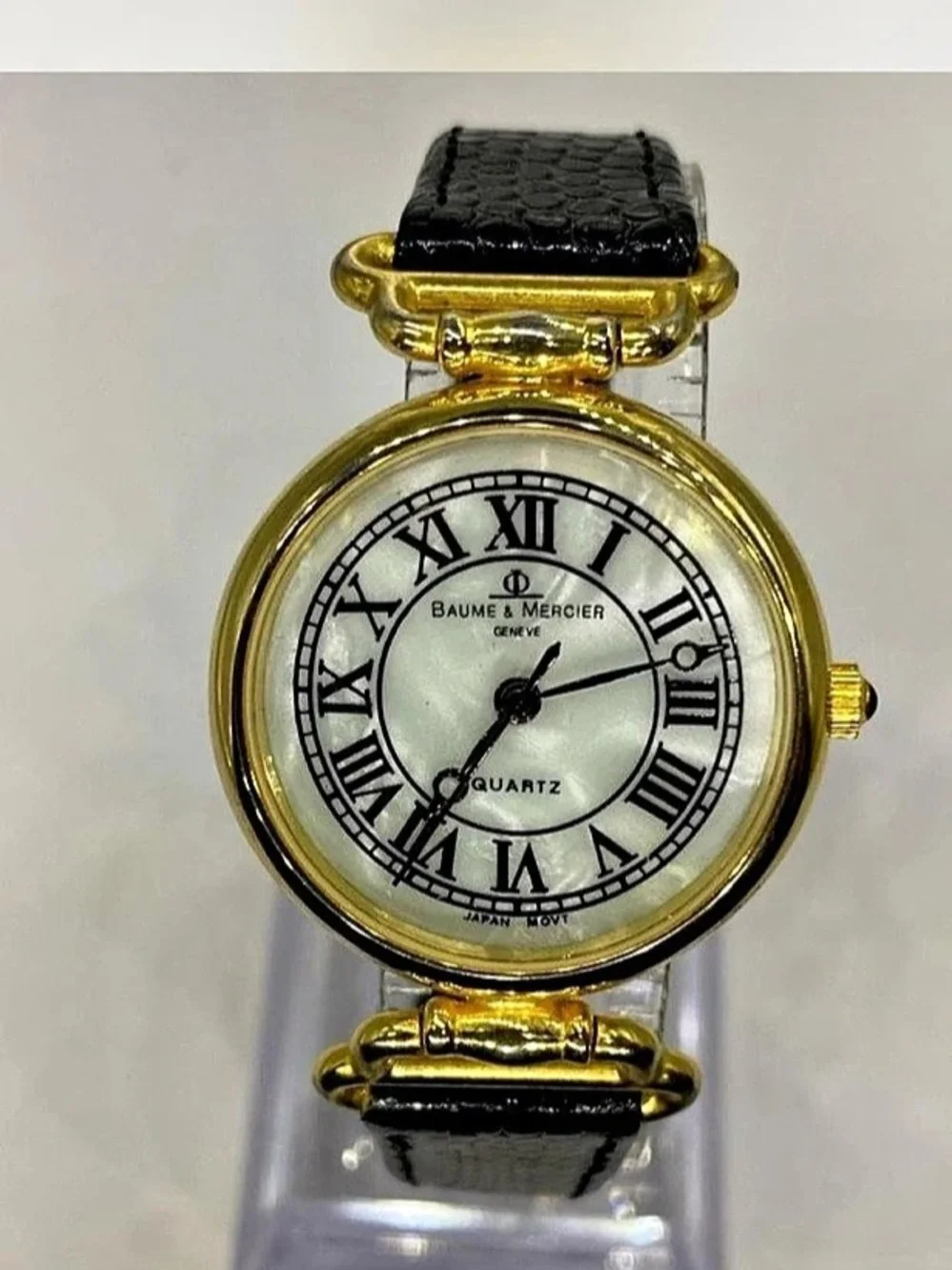 Luxury ^^^ Baume & Mercier *** Roman Numeral Quartz Watch Gold & Black ***